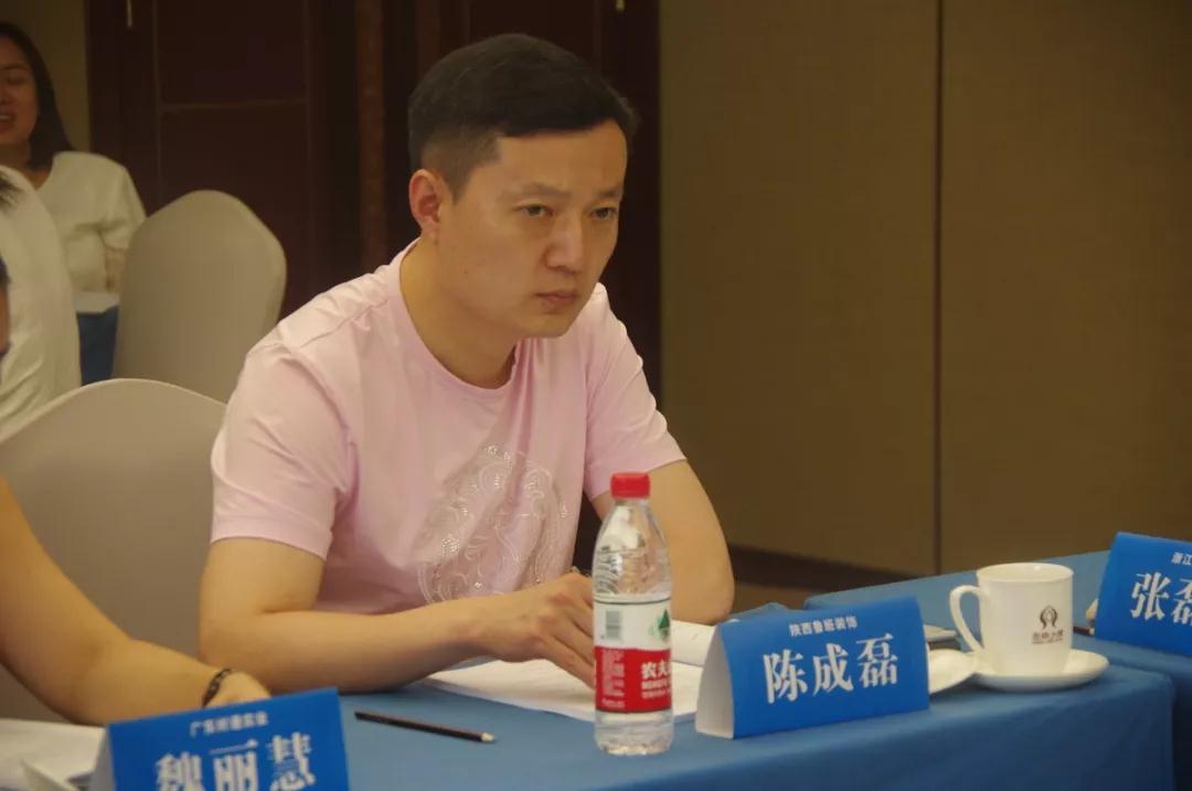 魯班裝飾應(yīng)邀參編CBDA標(biāo)準(zhǔn)《中國住宅室內(nèi)裝飾裝修工程質(zhì)量驗(yàn)收規(guī)范》第二次編審會(huì)